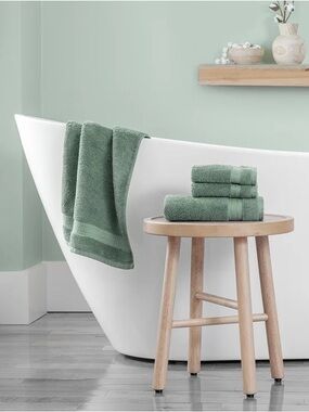 PURELY INDULGENT 4-Piece Towel Set ( hand towels and wash cloths )